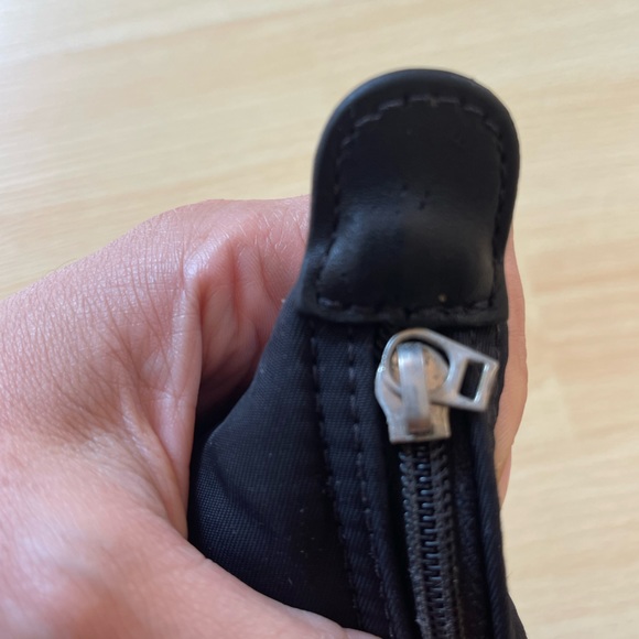 Longchamp medium shoulder bag - black leather handles and closure - *best offer* - Picture 5 of 9